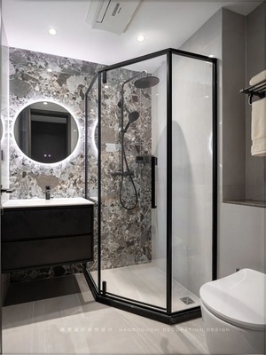 豪华超白钢化玻璃淋浴房